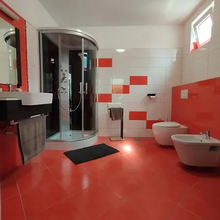 Vin Apartment-near The Bay Apartament Pula